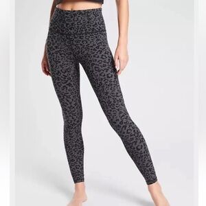 Athleta leopard print leggings, size large.